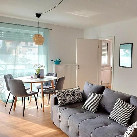 Moderne Wohnung Mit Vollausstattung In Ruhiger Lage, W-Lan Grossrohrsdorf Esterno foto