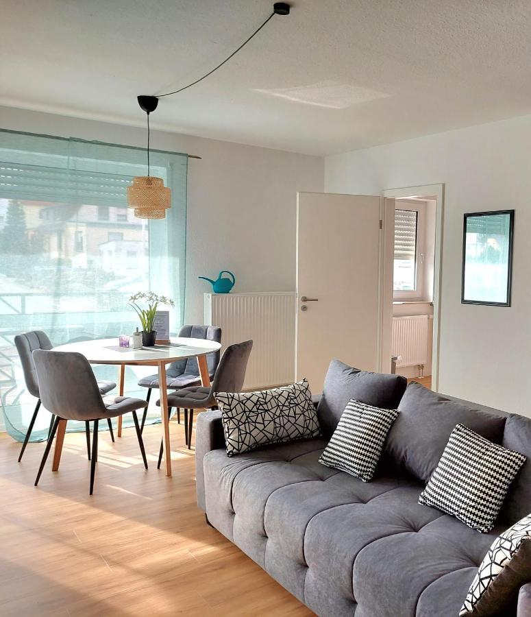 Moderne Wohnung Mit Vollausstattung In Ruhiger Lage, W-Lan Grossrohrsdorf Esterno foto