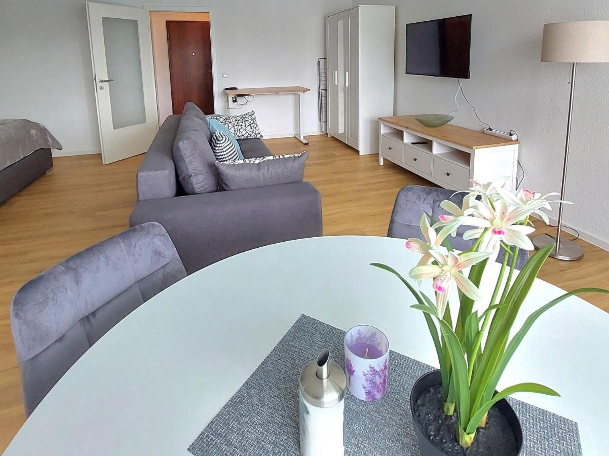 Moderne Wohnung Mit Vollausstattung In Ruhiger Lage, W-Lan Grossrohrsdorf Esterno foto