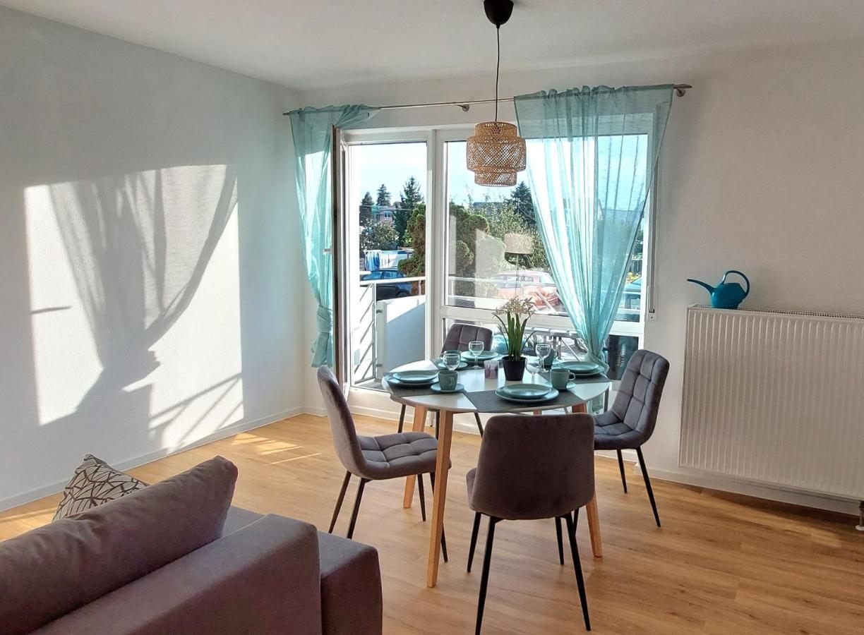 Moderne Wohnung Mit Vollausstattung In Ruhiger Lage, W-Lan Grossrohrsdorf Esterno foto