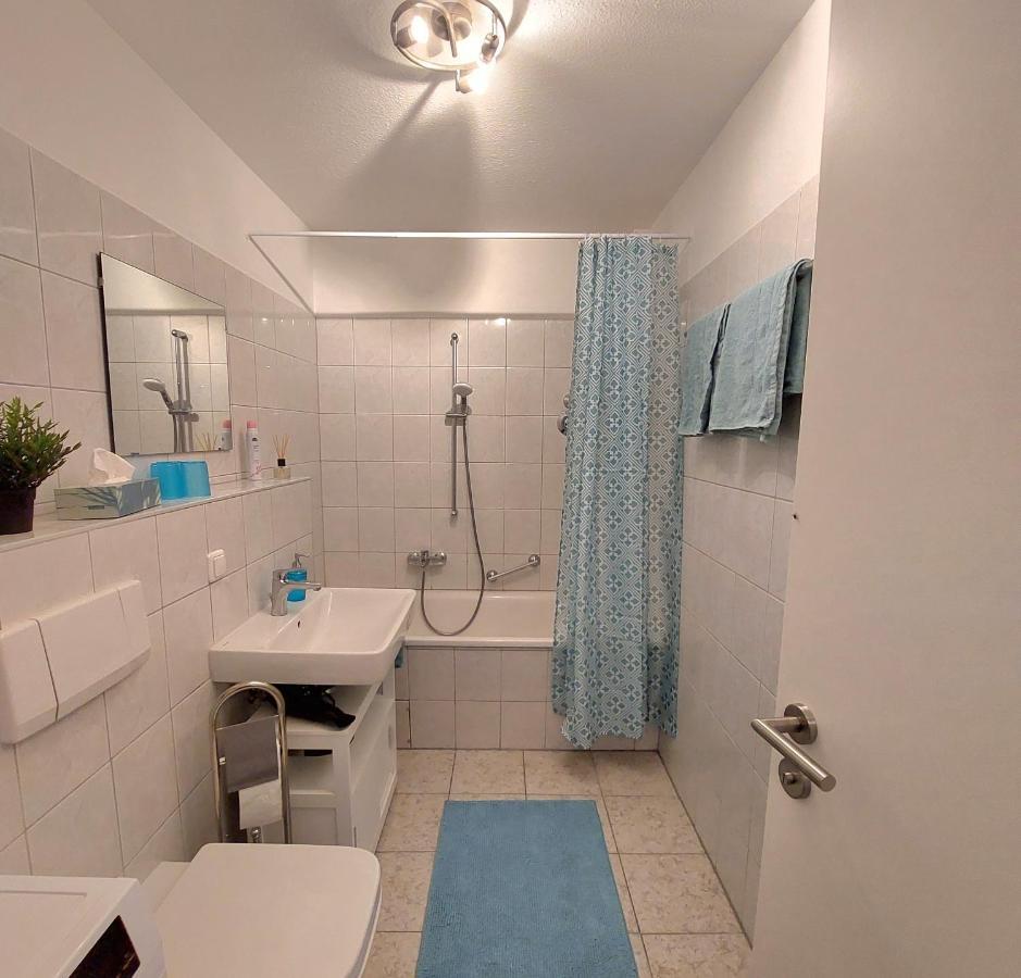 Moderne Wohnung Mit Vollausstattung In Ruhiger Lage, W-Lan Grossrohrsdorf Esterno foto