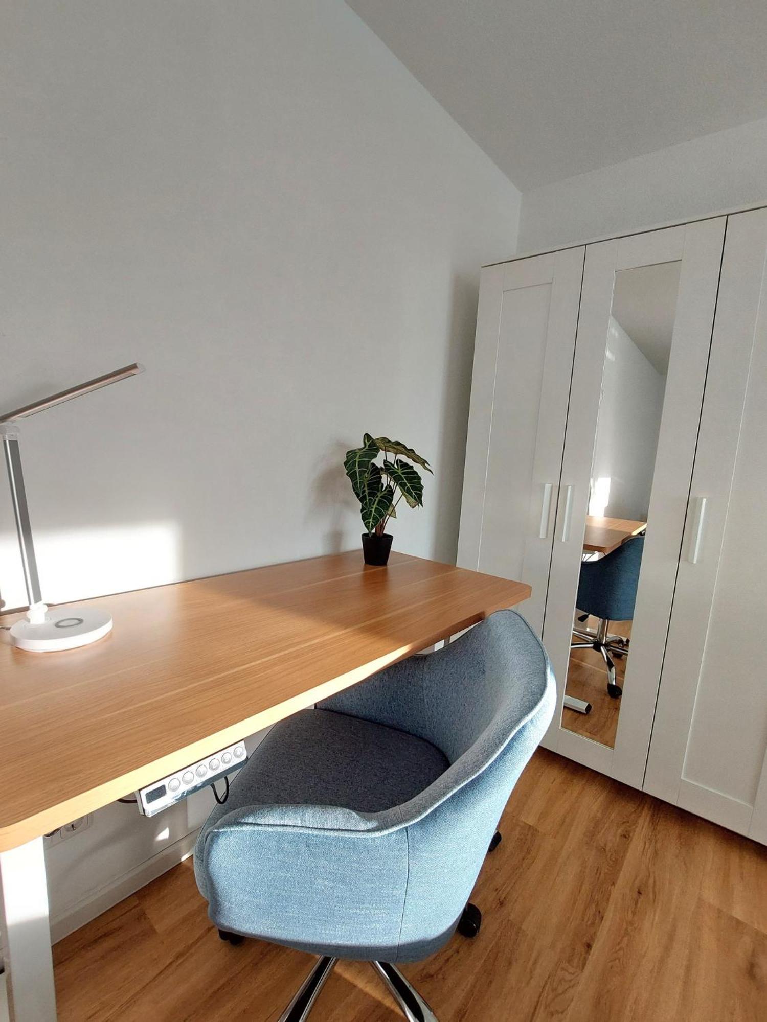 Moderne Wohnung Mit Vollausstattung In Ruhiger Lage, W-Lan Grossrohrsdorf Esterno foto